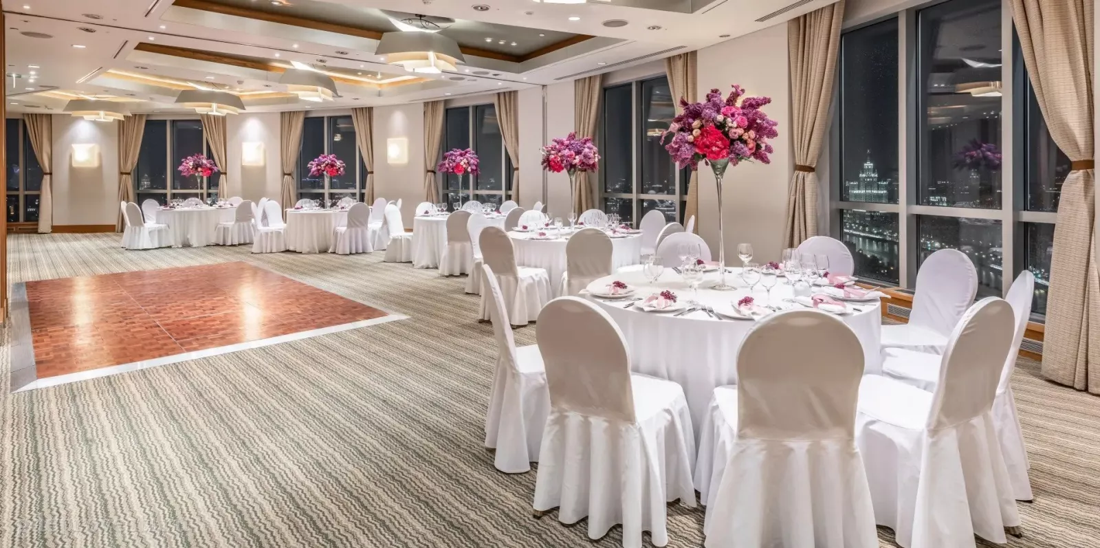 Swissôtel Красные Холмы Москва — Зал «Давос» — зал в отеле в Москве, фото 1