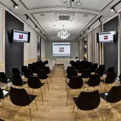 Ибис Сибирь Омск — Зал «Маяковский»